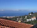 Blick von der Dachterasse des Ferienhauses nach Westen auf die Insel Gomera